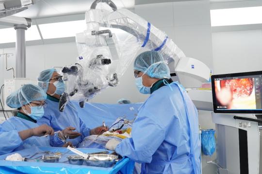 Đơn vị Ngoại Thần Kinh và Cột sống