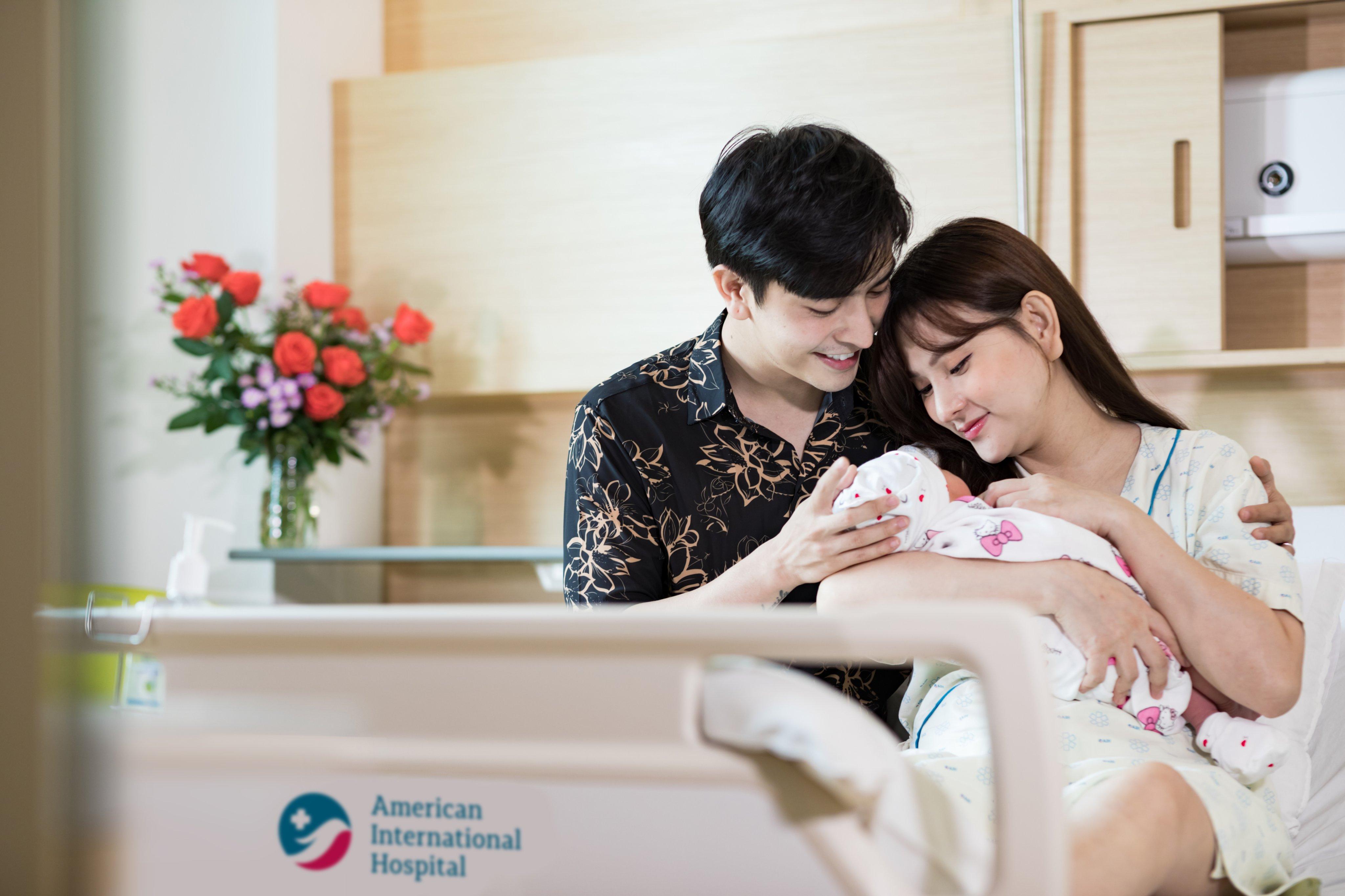 Singer Thu Thuy's family happily welcomed their daughter Lana to be born